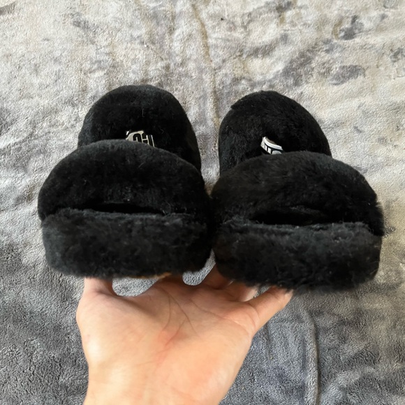 UGG Oh Yeah Slides - Picture 6 of 8